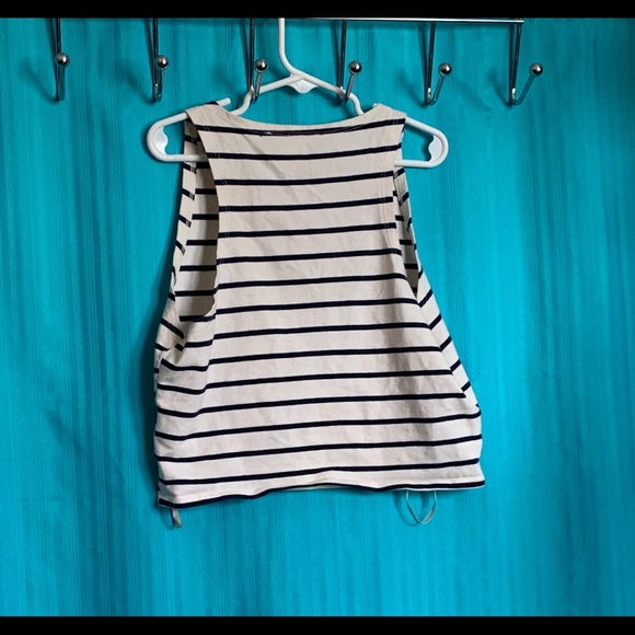 Striped Crop Top - Picture 2 of 2